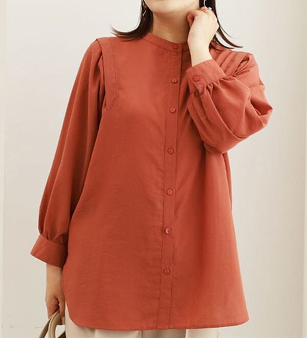 BELLUNA（ベルーナ）の「ビンテージ素材肩タックブラウス（ブラウス）」｜テラコッタ