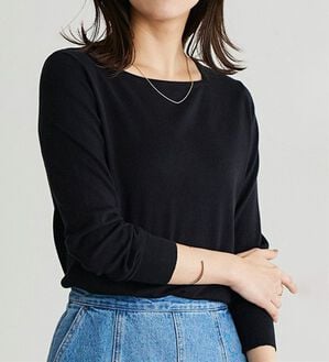 Pierrot（ピエロ）の「【洗濯機で洗える】ネックが選べるシルクタッチニット（ニット・セーター）」｜ブラック