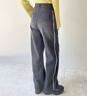 GeeRA（ジーラ）の「サイドラインワイドデニムパンツ（フルレングスパンツ）」｜詳細画像