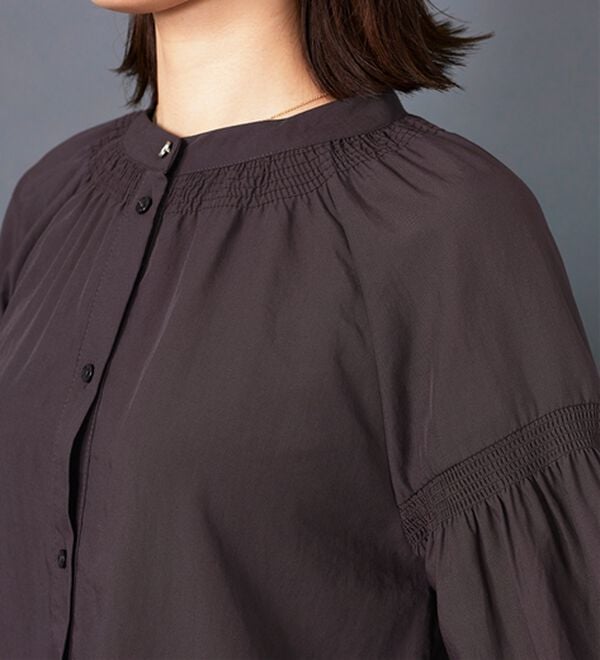 BELLUNA（ベルーナ）の「ビンテージ素材シャーリング使いブラウス（チュニック）」｜詳細画像