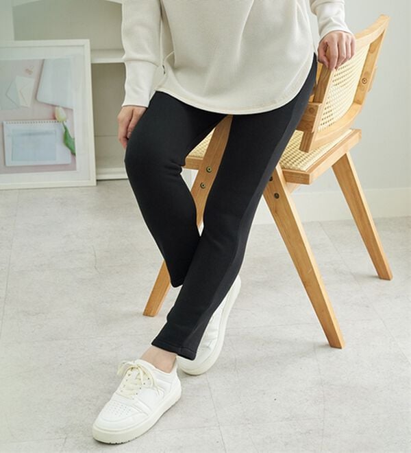 BELLUNA（ベルーナ）の「まるではく毛布！静電防止付裏ファーレギンス（スパッツ・レギンス）」｜詳細画像