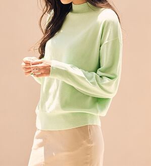RANAN（ラナン）の「もちもちベーシックニット（Vネック・ハイネック）（ニット・セーター）」｜ペールミント ハイネック