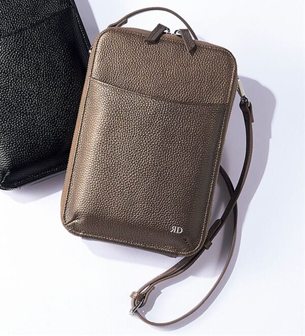 ルフラン（ルフラン）の「＜ロダニア＞牛革スマホショルダー（ショルダーバッグ）」｜ブロンズ