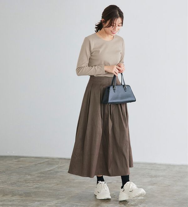 Pierrot（ピエロ）の「【ネックが選べる】テレコリブカットソー（カットソー）」｜詳細画像