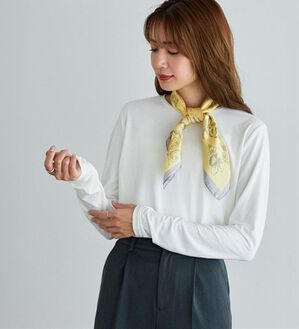 Pierrot（ピエロ）の「【袖くしゅ】ネックが選べるデザインカットソー（カットソー）」｜オフホワイト(クルー）