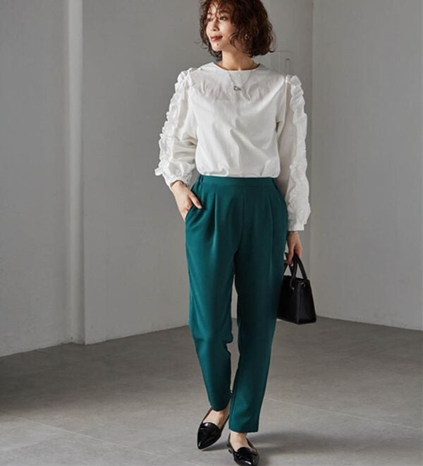 RANAN（ラナン）の「【選べる股下】美脚シルエットタックパンツ（股下６１・６５ｃｍ）（フルレングスパンツ）」｜詳細画像