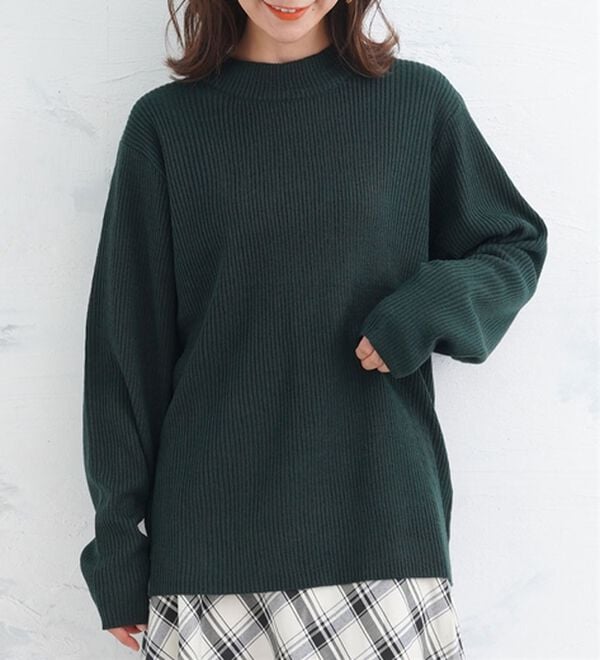 A HAPPY MARILYN（アハッピーマリリン）の「【ＬＬ～６Ｌ】Ｔシャツ感覚で着れる カメレオン級の着回しが叶う リブ ニット（ニット・セーター）」｜ダークグリーン