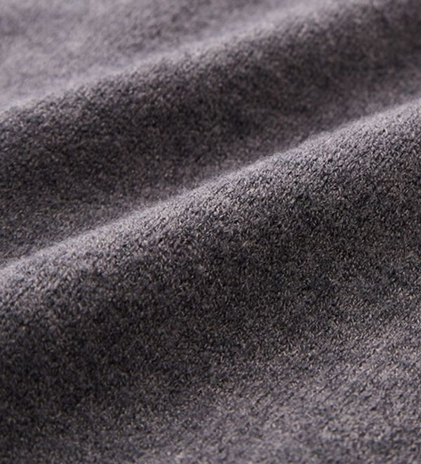 GeeRA（ジーラ）の「フェイクレイヤードクルーネックカーデ（ニットカーディガン）」｜詳細画像