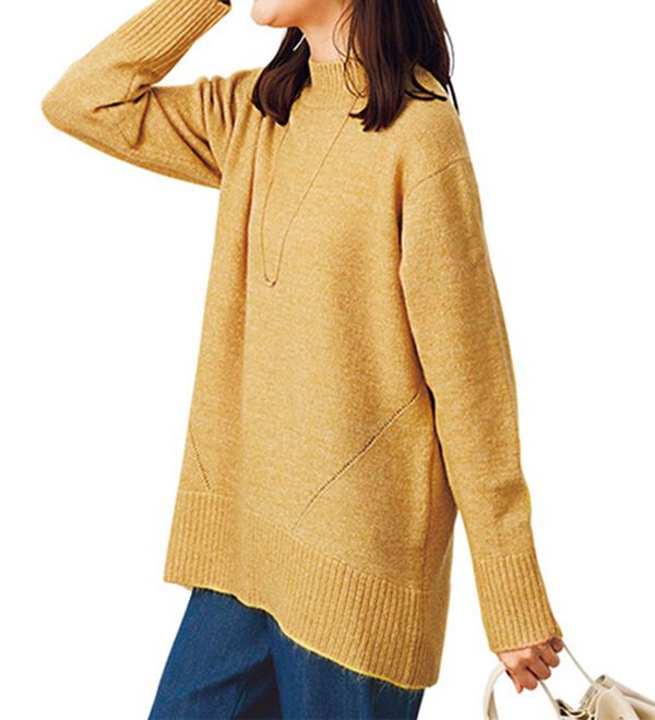 BELLUNA（ベルーナ）の「ラメニット素材ベーシックプルオーバー（ニット・セーター）」｜イエロー