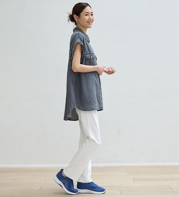 BELLUNA（ベルーナ）の「手を使わずに履けるニットスニーカー（スニーカー）」｜詳細画像