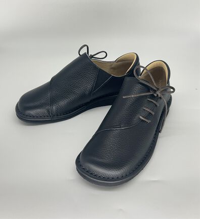 BELLUNA（ベルーナ）の「イタリアンレザーサイドリボンスリッポン（スリッポン）」