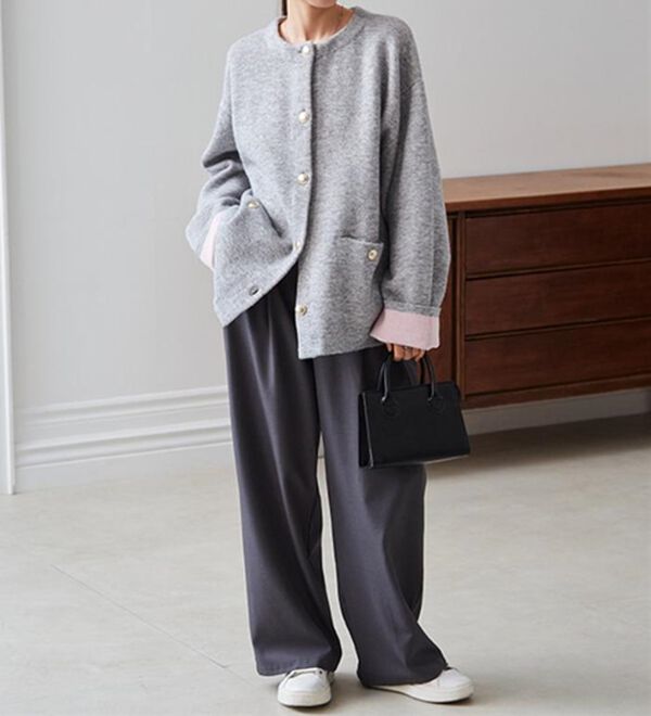 RANAN（ラナン）の「裏配色ゴールド調ボタンニットコーディガン（ニットカーディガン）」｜詳細画像