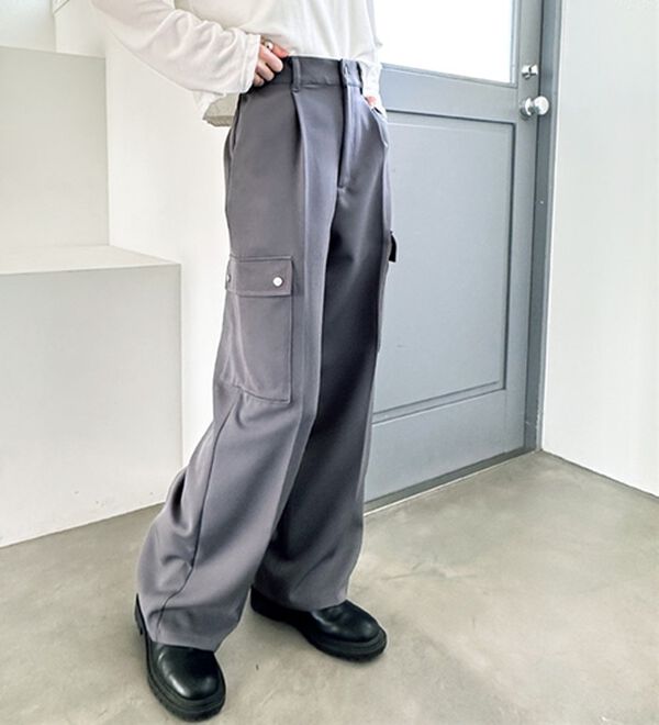 GeeRA（ジーラ）の「タックワイドストレートカーゴパンツ（フルレングスパンツ）」｜詳細画像