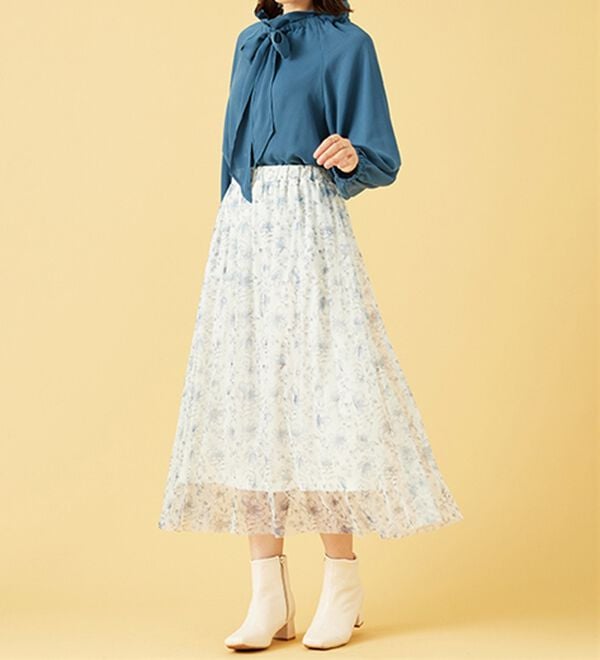 BELLUNA（ベルーナ）の「チュール素材上品プリントフレアースカート（ロングスカート）」｜詳細画像