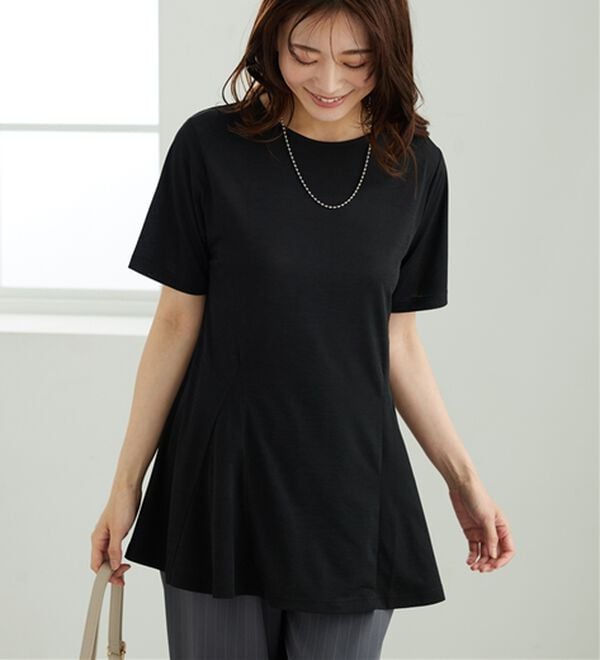 BELLUNA（ベルーナ）の「冷感フレアーシルエットチュニック（チュニック）」｜黒