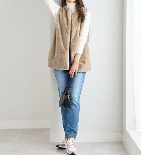 BELLUNA（ベルーナ）の「ホック付き！着映えるファーベスト（ベスト）」｜詳細画像