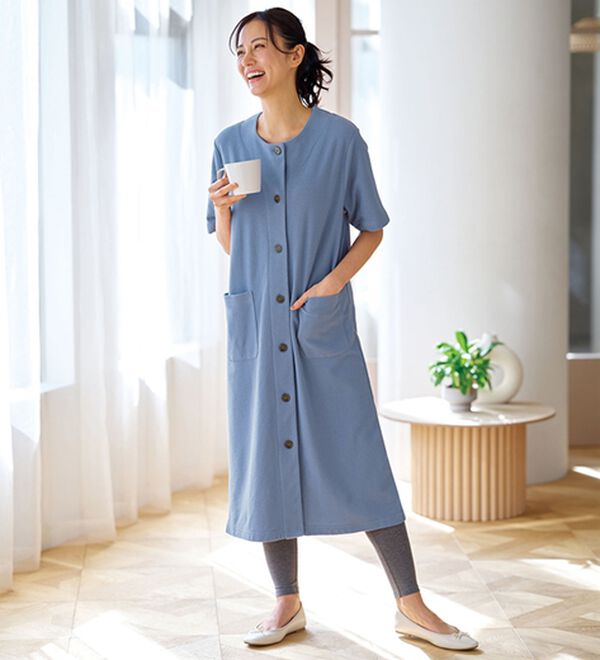 BELLUNA（ベルーナ）の「パイル素材前開きワンピース（カットソーワンピース）」｜サックス
