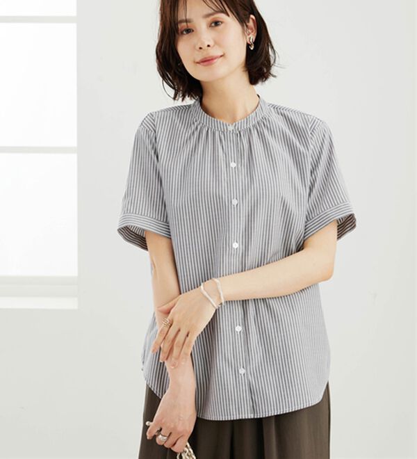 BELLUNA（ベルーナ）の「ギャザー使いバンドカラーブラウス（ブラウス）」｜詳細画像