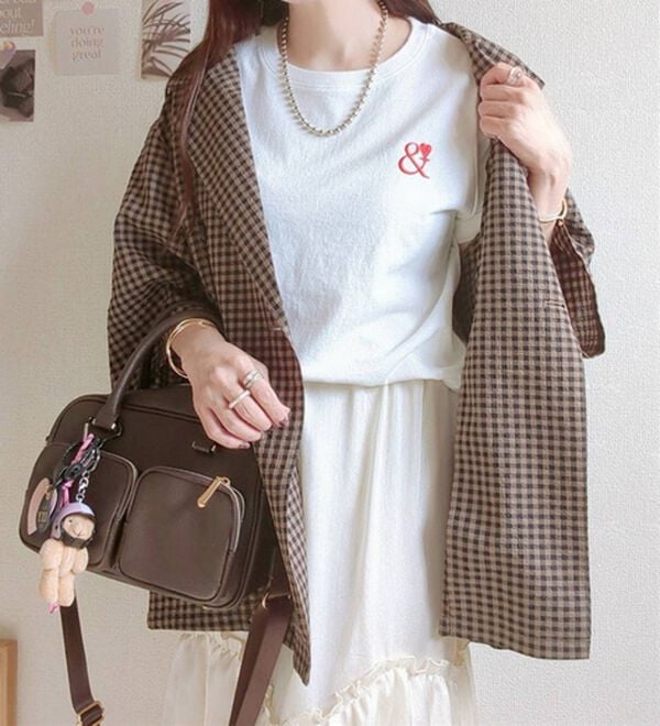 GeeRA（ジーラ）の「アンドハート刺しゅうＴシャツ（Tシャツ）」｜詳細画像