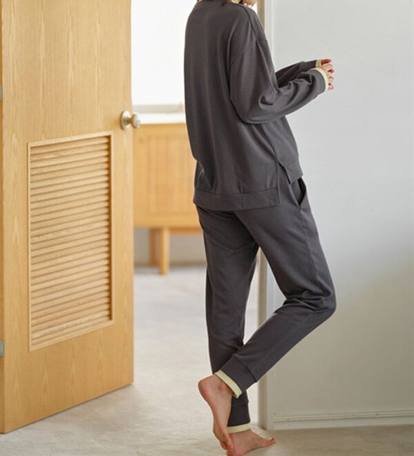 YU'NOW（ユナウ）の「【２点セット】レイヤード風プルオーバーセット（パジャマ・ルームウェア）」｜詳細画像