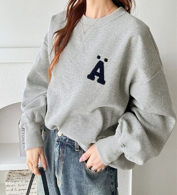 GeeRA（ジーラ）の「サガラ刺繍裏起毛スウェット（トレーナー・スウェット）」｜詳細画像