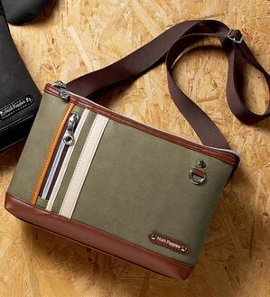 「＜ハッシュパピー＞デニム風合皮サコッシュ（メンズショルダーバッグ）」｜詳細画像