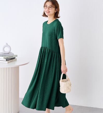 Viola e Viola（ヴィオラ エ ヴィオラ）の「【５つの機能付】楽ちんジャカードワンピース（カットソーワンピース）」