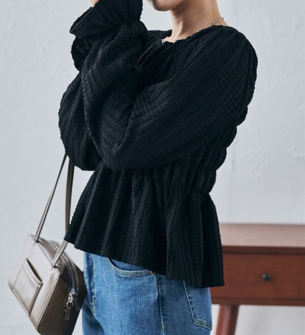 RANAN（ラナン）の「シャーリングカットブラウス（カットソー）」｜詳細画像