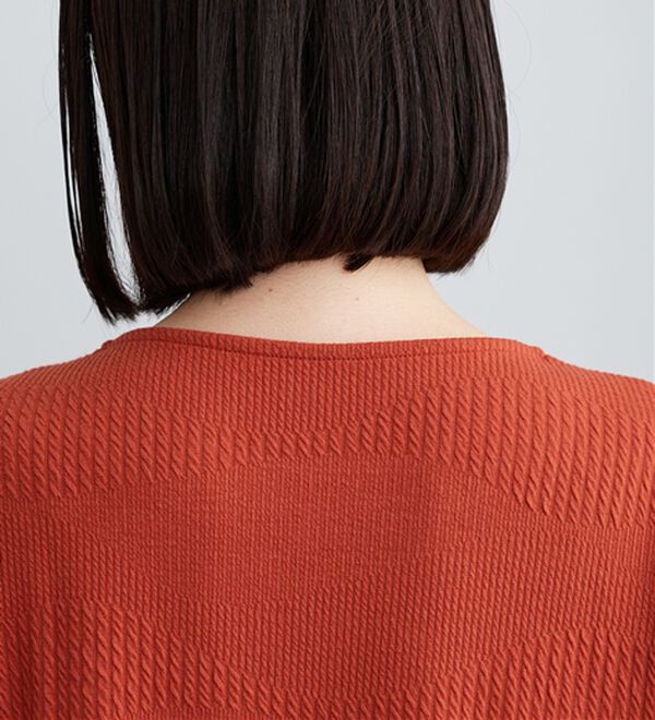 BELLUNA（ベルーナ）の「波柄ジャカード素材裾ボタンチュニック（チュニック）」｜詳細画像