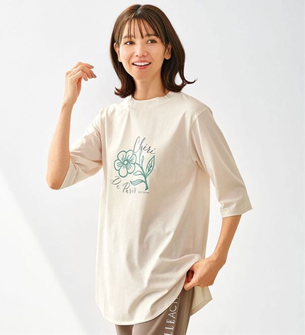 BELLUNA（ベルーナ）の「＜ＥＬＬＥ　Ａｃｔｉｖｅ＞多機能ロゴプリントチュニック（チュニック）」｜詳細画像