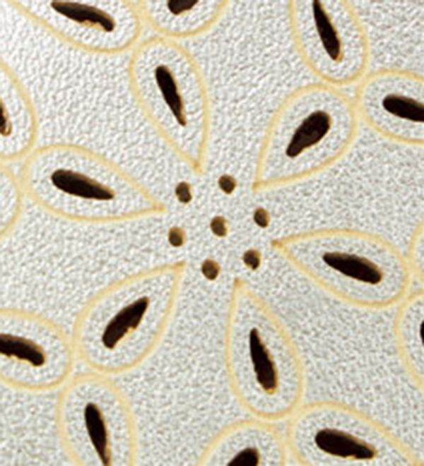 BELLUNA（ベルーナ）の「ゆったりカットワークスリッポン（スリッポン）」｜詳細画像