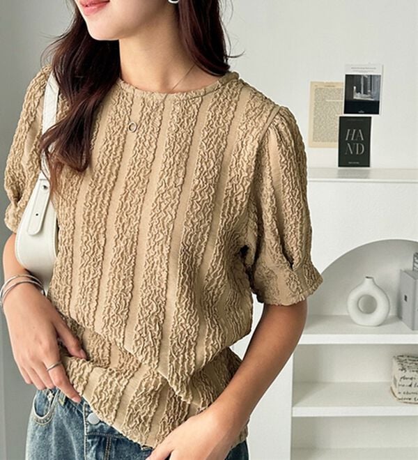 GeeRA（ジーラ）の「ボリュームジャカードカットソー（カットソー）」｜詳細画像