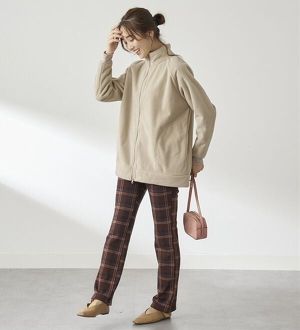 BELLUNA（ベルーナ）の「まるではく毛布！静電防止付裏ファーイージーパンツ（フルレングスパンツ）」｜詳細画像