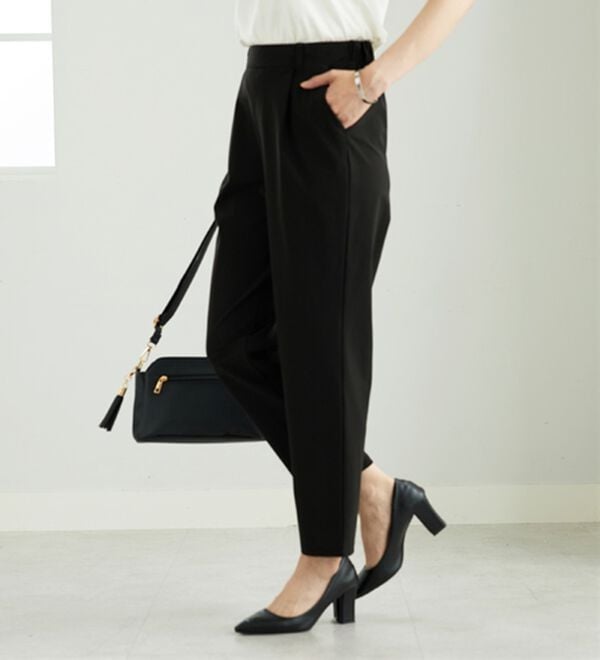 BELLUNA（ベルーナ）の「【接触冷感】シャリのび！速乾テーパードパンツ（テーパードパンツ）」｜詳細画像