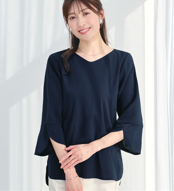alotta（アロッタ）の「着痩せが叶う！チューリップ袖ブラウスＴシャツ（ブラウス）」｜ネイビー