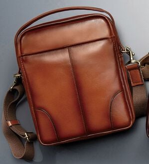 「日本製アンティーク調牛革ショルダーバッグ（メンズショルダーバッグ）」｜ブラウン