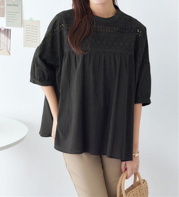 Viola e Viola（ヴィオラ エ ヴィオラ）の「【インド綿】フロントヨーク刺繍ブラウス（ブラウス）」｜詳細画像