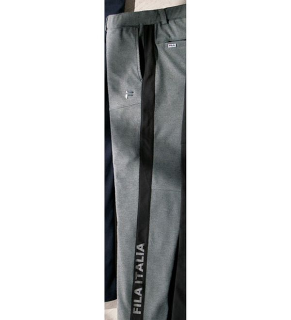 「＜フィラ＞のびのびニットテーパードパンツ（メンズフルレングスパンツ）」｜グレー