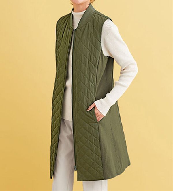 BELLUNA（ベルーナ）の「着ぶくれしらずのＭＡ－１ロングベスト（ベスト）」｜カーキ