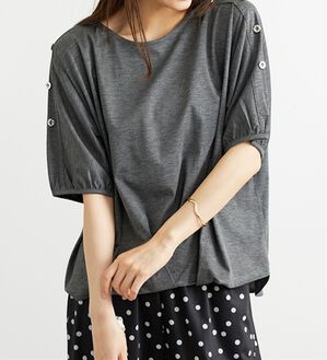 BELLUNA（ベルーナ）の「肩ボタンデザイン裾タックプルオーバー（カットソー）」｜杢グレー