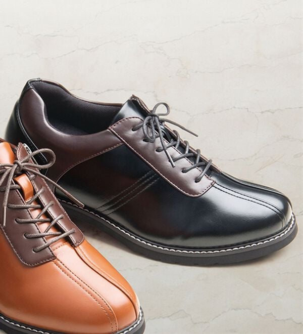 「＜コムルヴァン・オム＞軽量はっ水ヒールアップシューズ（メンズスニーカー）」｜ブラック