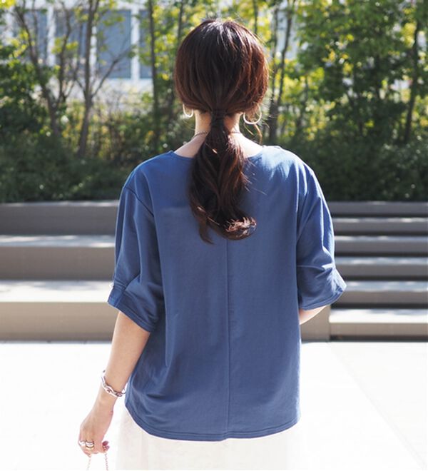 BELLUNA（ベルーナ）の「【接触冷感】涼感素材袖パールデザインプルオーバー（カットソー）」｜詳細画像