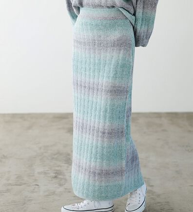 GeeRA（ジーラ）の「グラデーションニットスカート（ロングスカート）」