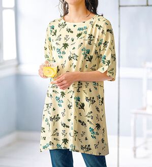 BELLUNA（ベルーナ）の「レーヨンプリント肩ボタン使いチュニック（チュニック）」｜アイボリー系