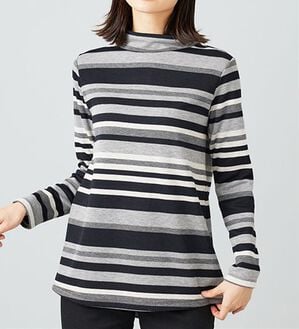 BELLUNA（ベルーナ）の「ふわふわ裏ファーハイネックプルオーバー（カットソー）」｜モノトーン系