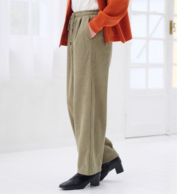 BELLUNA（ベルーナ）の「なめらか裏ベロアコーデュロイワイドパンツ（ワイドパンツ・ガウチョ）」｜詳細画像