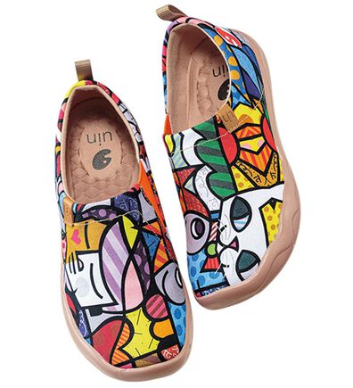 BELLUNA（ベルーナ）の「＜ＵＩＮ×エスタシオン＞軽量アートスリッポン（スニーカー）」