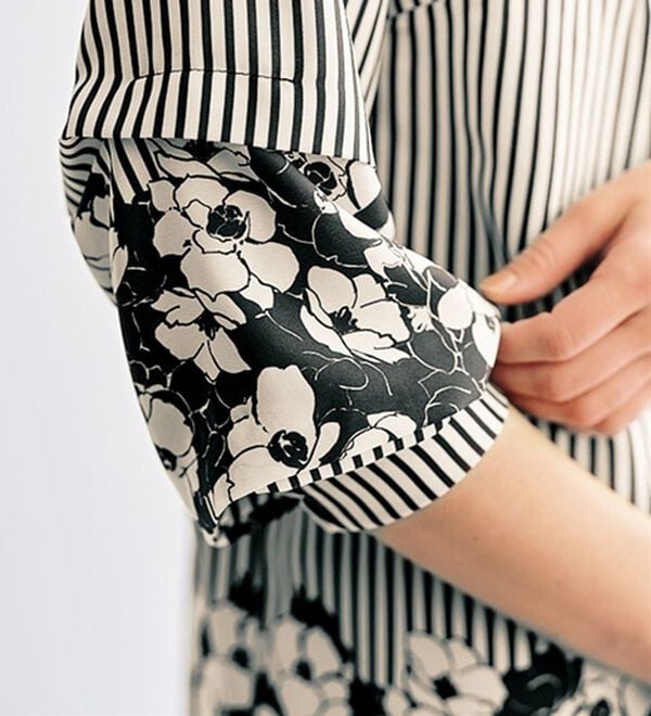 BELLUNA（ベルーナ）の「花柄プリント袖タック使いチュニック（チュニック）」｜詳細画像