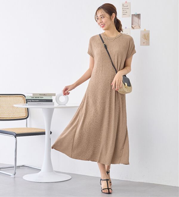 alotta（アロッタ）の「【４つの機能付】ひんやり楽ちん快適！フレアーワンピース（カットソーワンピース）」｜詳細画像