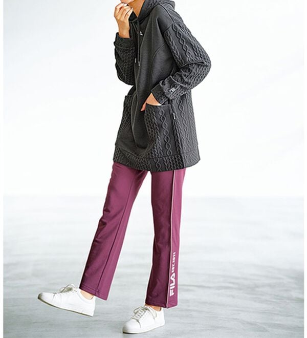 BELLUNA（ベルーナ）の「＜ＦＩＬＡ＞裏起毛配色使いジャージパンツ（その他パンツ）」｜詳細画像